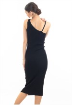 Stylish Knitted Bodycon midi dress with Camellias Brooches